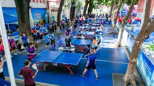 2025 年 10 月：道奇队外野手大谷翔平在国联冠军赛击出 480 英尺超远弹